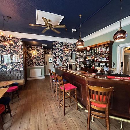 Blue Boar Inn 애더스톤 외부 사진