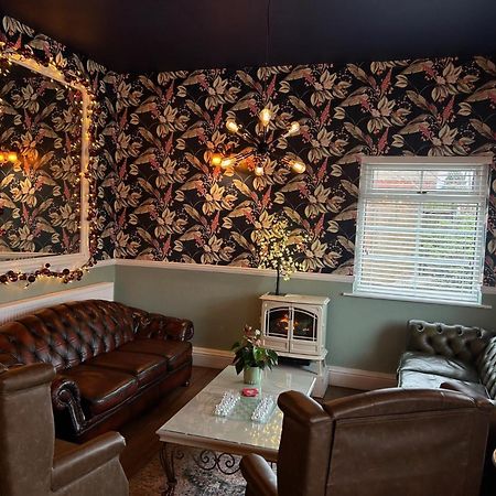 Blue Boar Inn 애더스톤 외부 사진