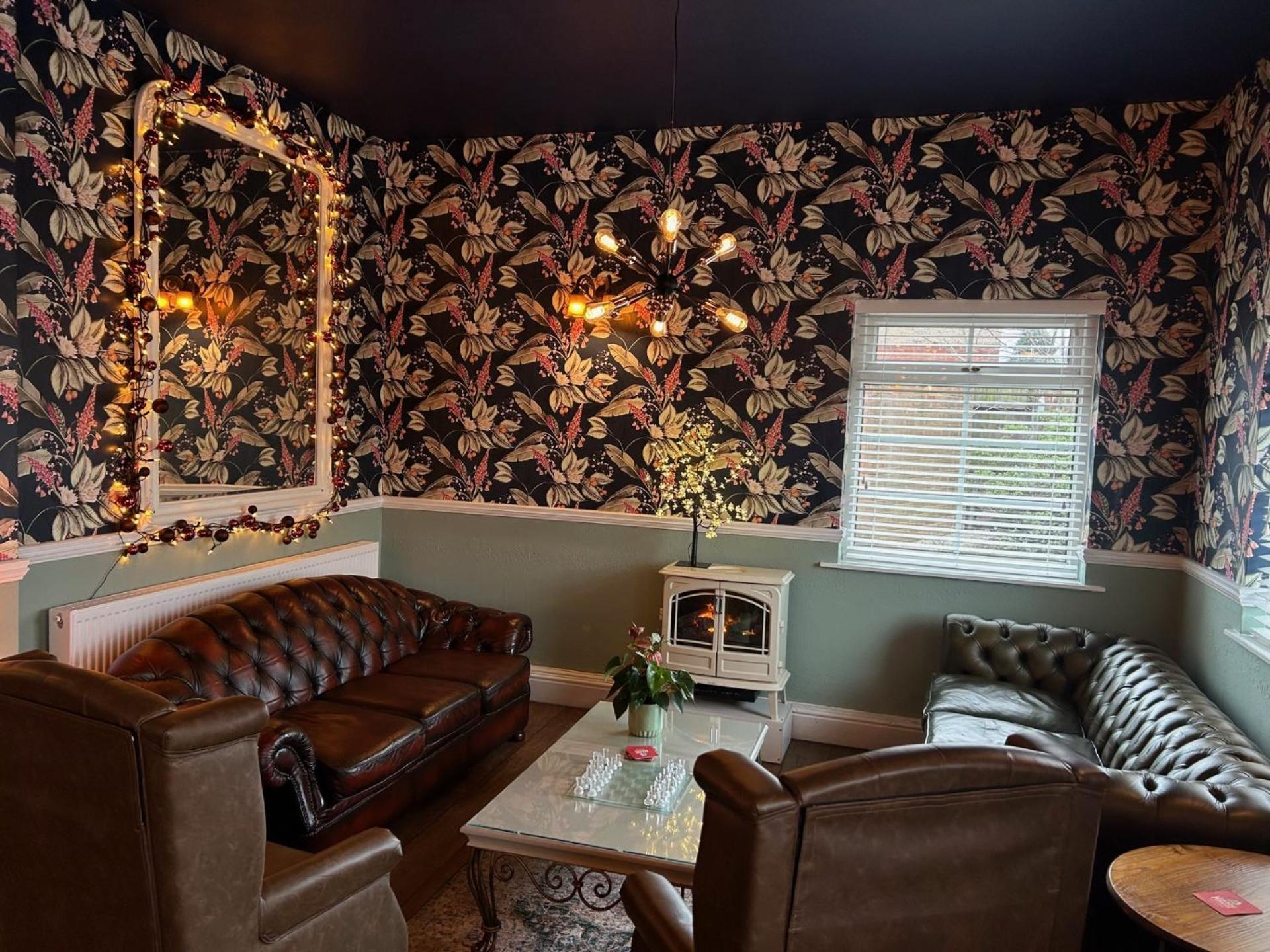 Blue Boar Inn 애더스톤 외부 사진